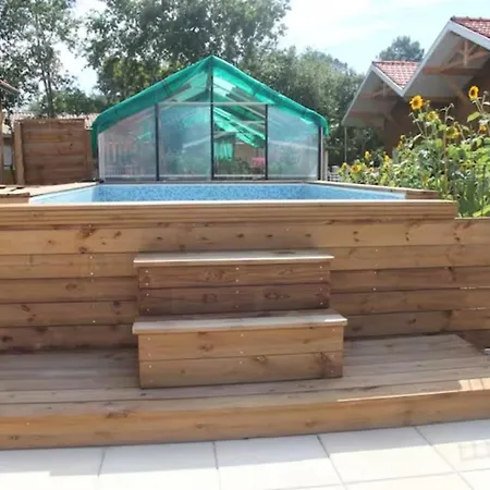 Village Droles D'oiseaux * Le Teich